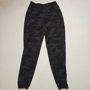 Lululemon Stretch High Rise Jogger Size 4 Camo Black A2W Zip Pockets Elastic 4 M